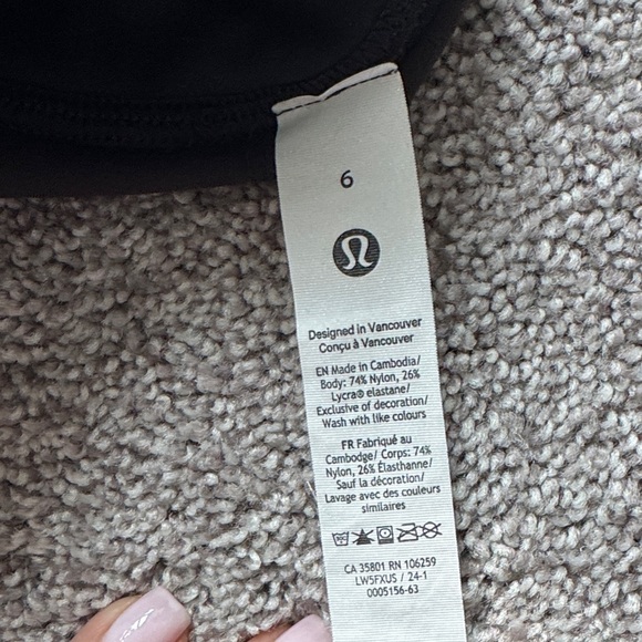 Black Lululemon Leggings - Picture 3 of 4